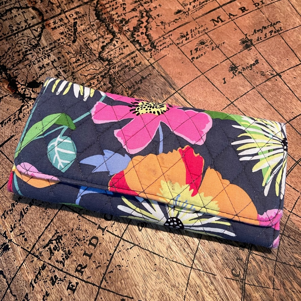 Lightly Used Vera Bradley Jazzy Blooms Wallet
